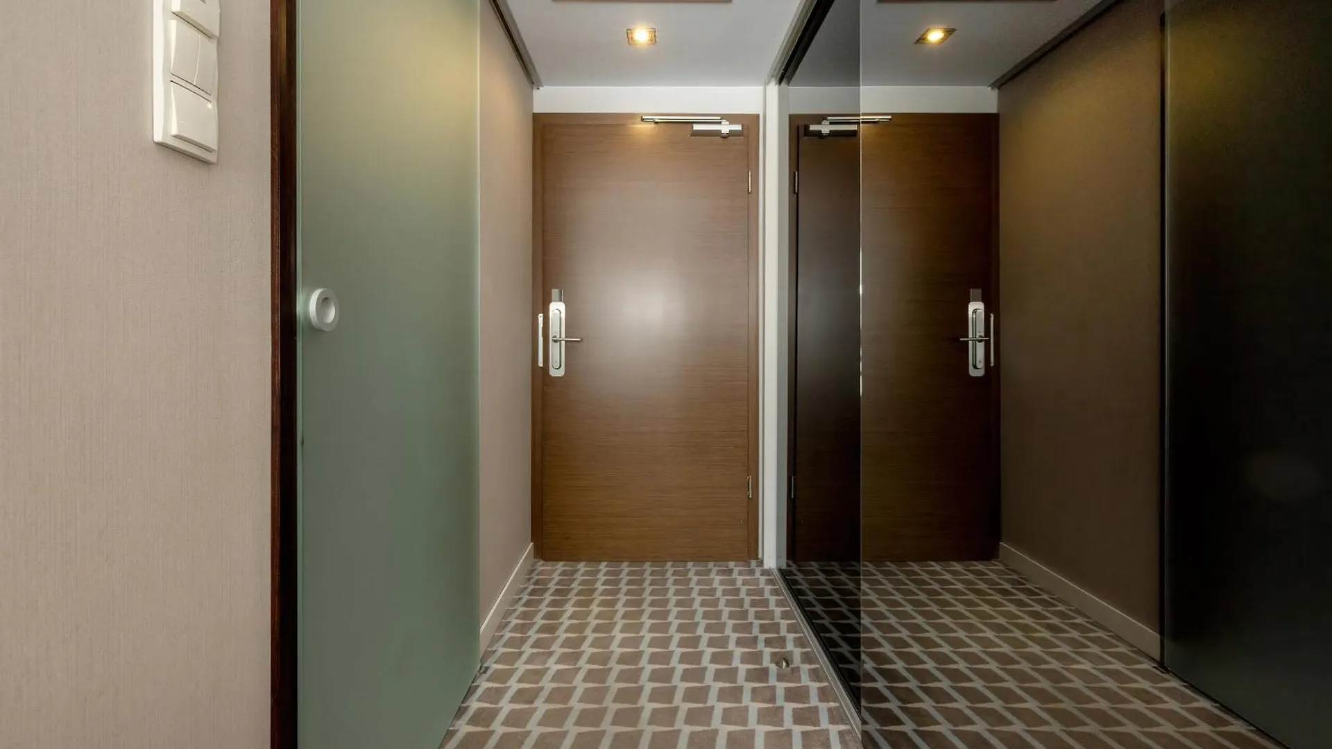 Sea Breeze Private Apartment In Marine Hotel Kolobrzeg 0*,  Poland