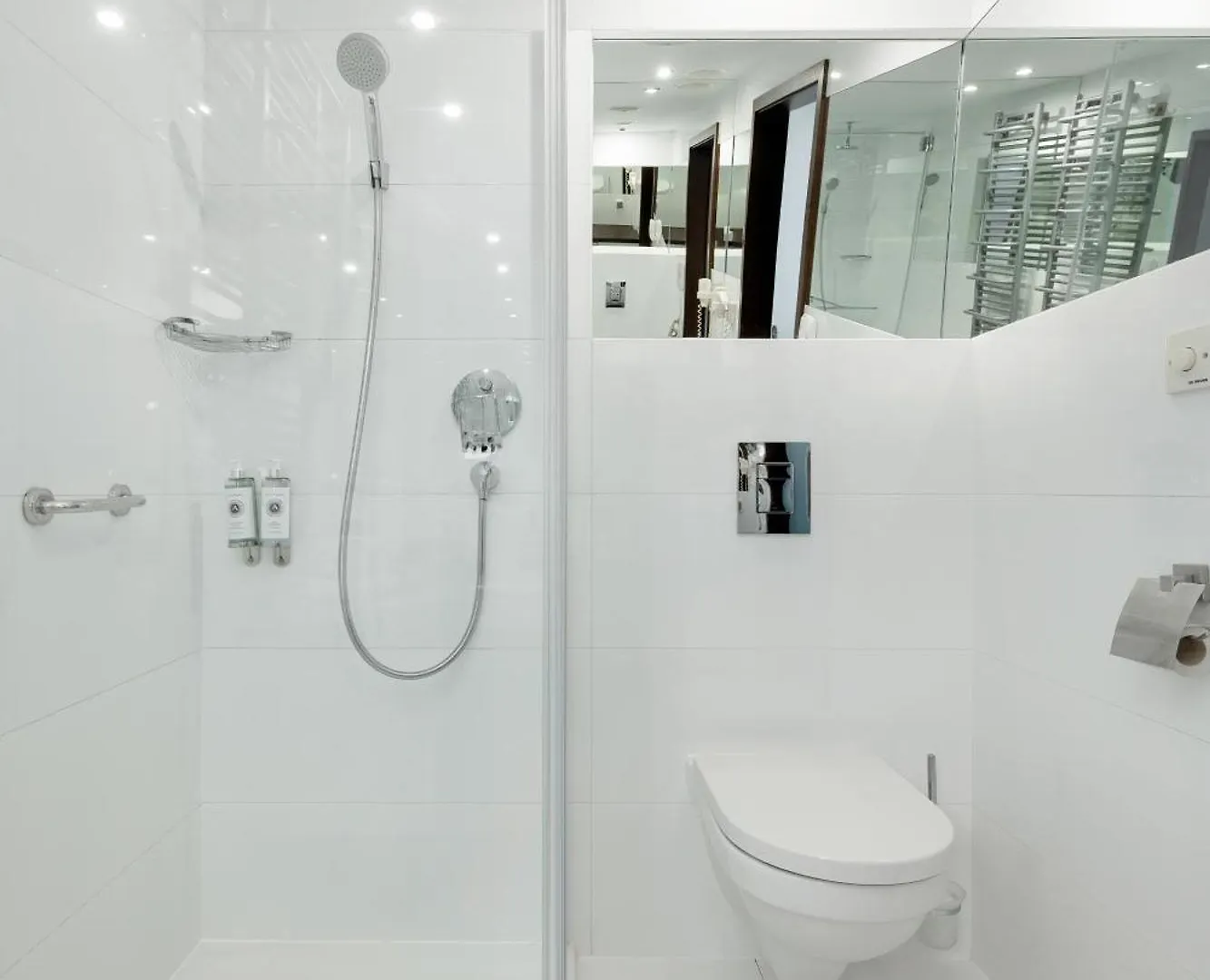 Sea Breeze Private Apartment In Marine Hotel Kolobrzeg