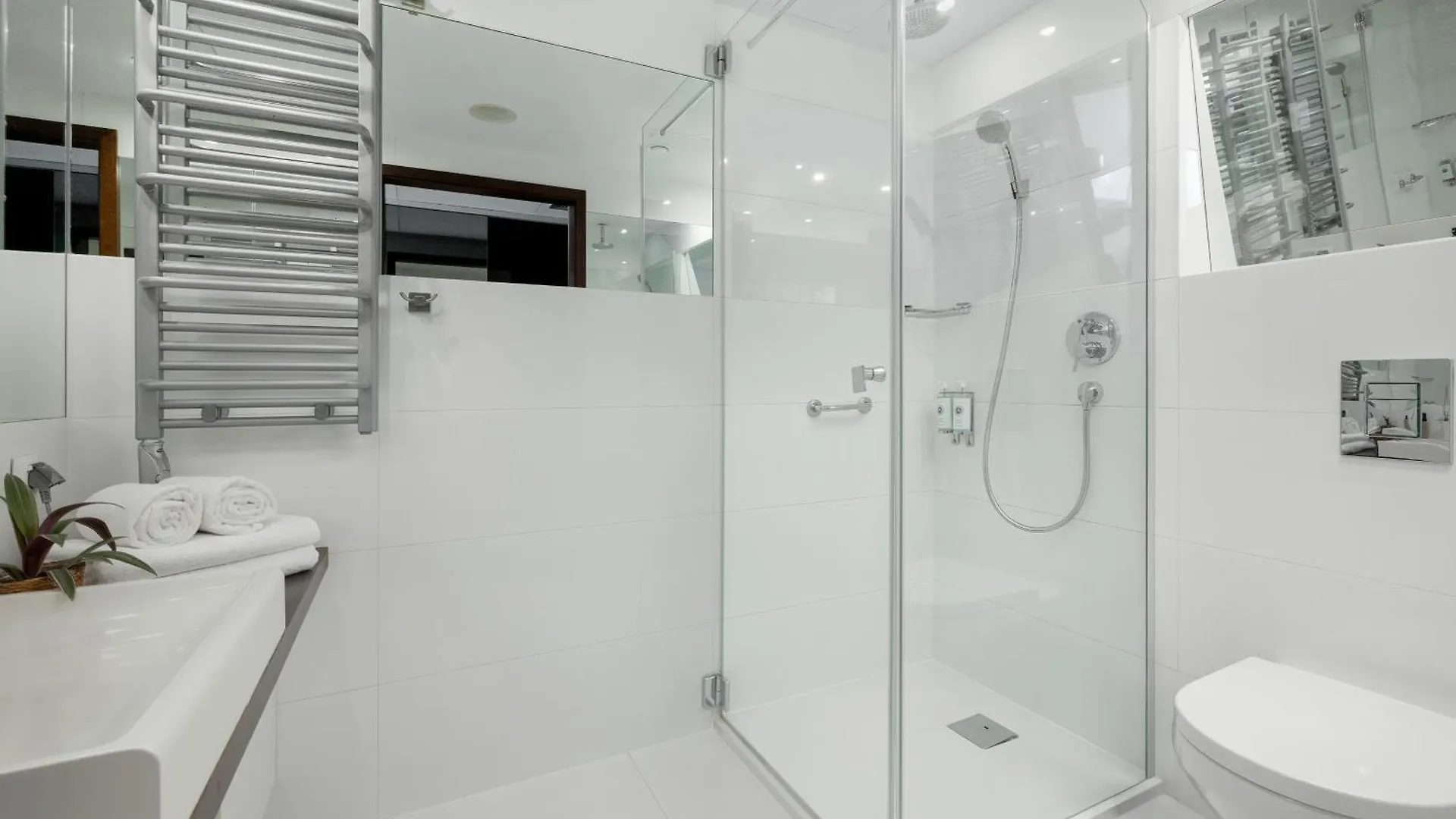 Sea Breeze Private Apartment In Marine Hotel Kolobrzeg Poland