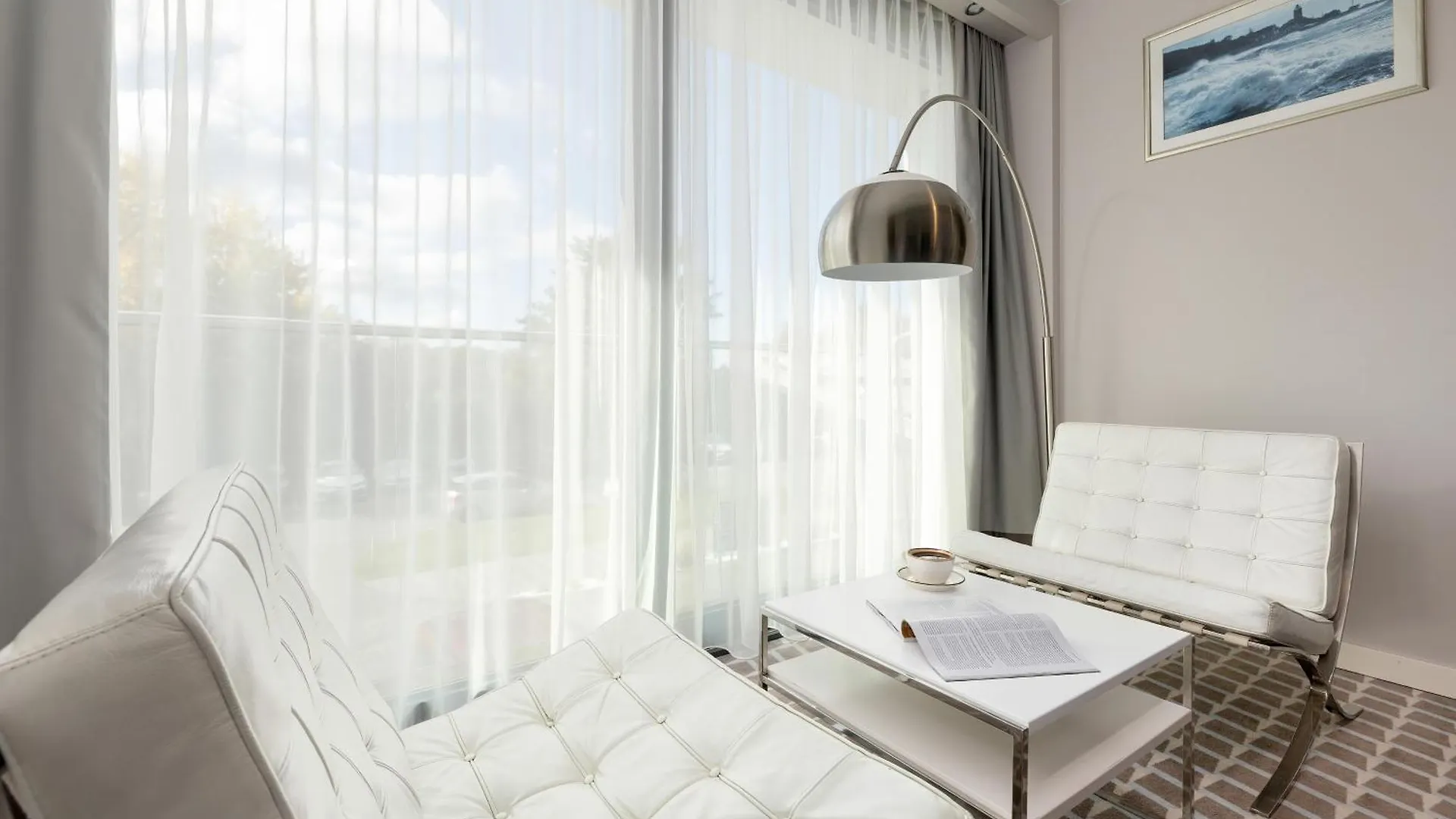 Sea Breeze Private Apartment In Marine Hotel Kolobrzeg